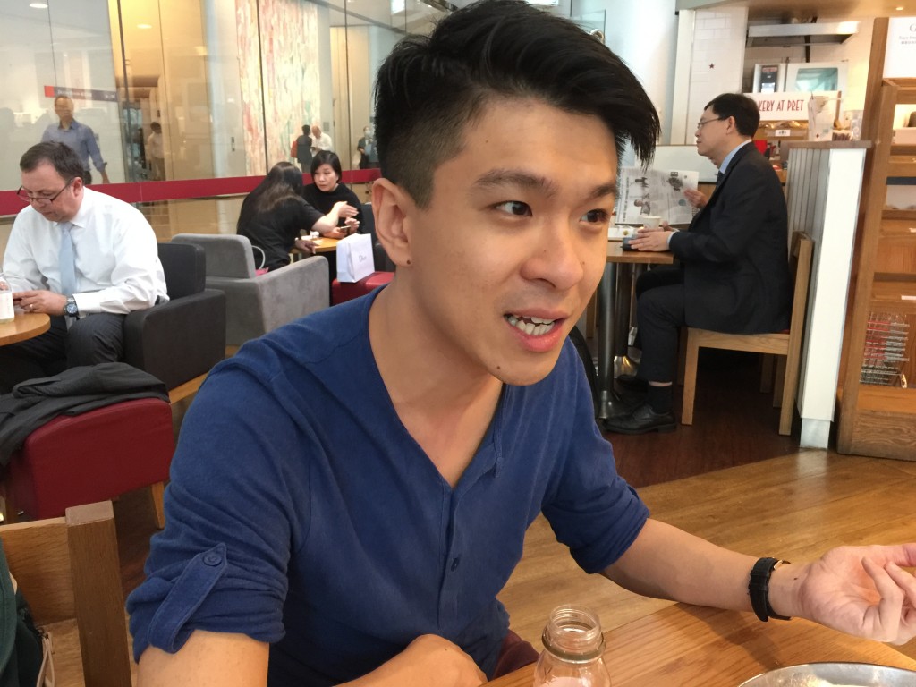 Billy 施標信