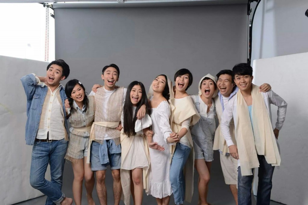 一班劇團演技班的學員拍攝造型