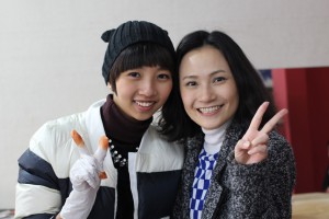 左起﹕哈哈哈小姐與MOMO