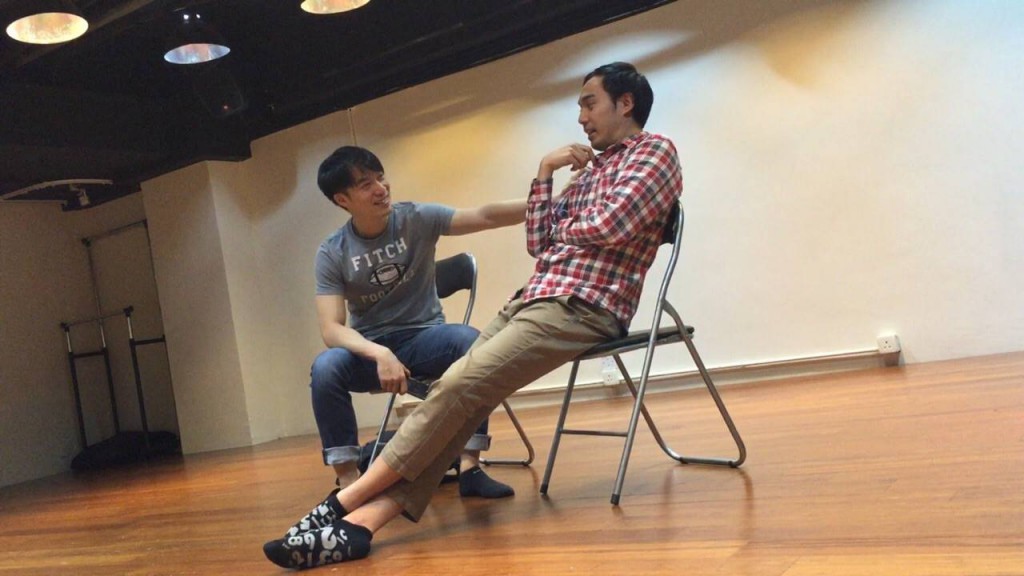 嘉威和ANGUS是演藝學院同學，亦是演出的好拍檔