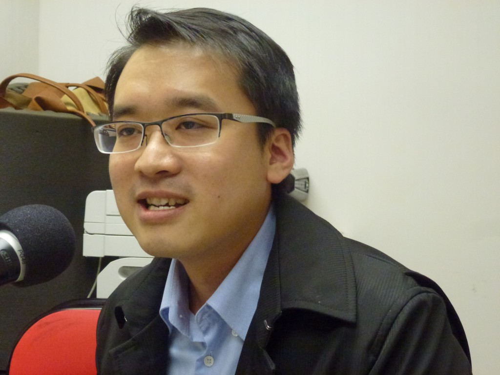 本身為理想辭去了高薪工程師工作的CLIVE，無悔自己的選擇更無悔參加了「劇場競技」。