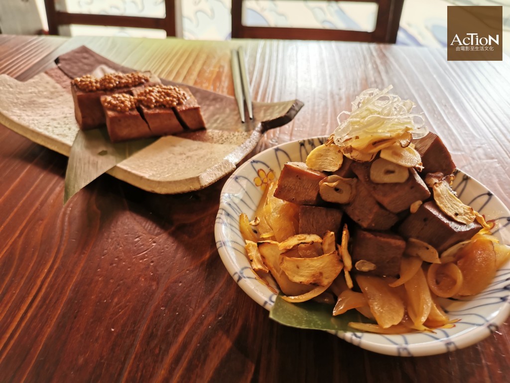 右﹕蒜香炒一口牛舌