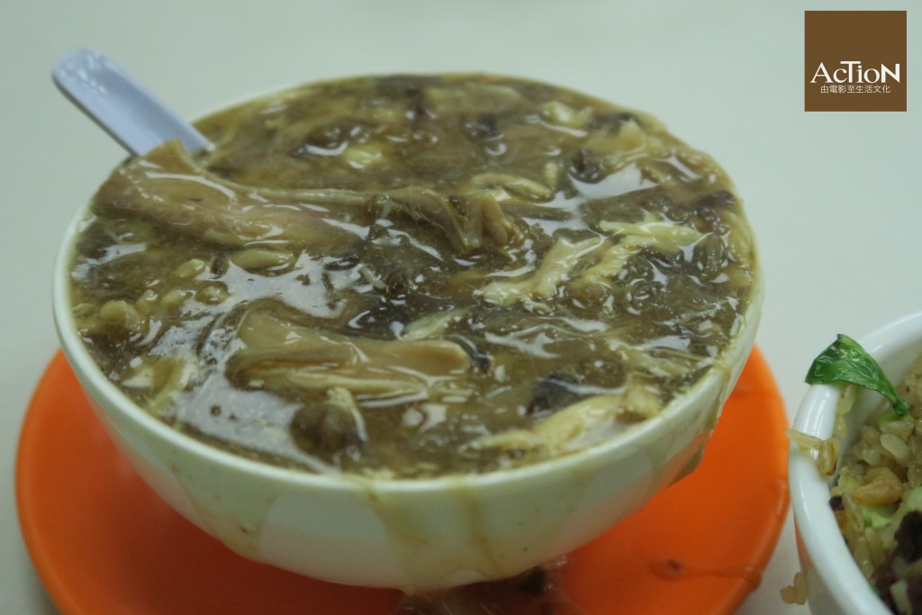 滿滿的蛇羹,用料豐富