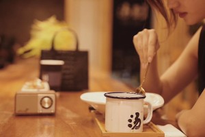 原盅燉湯，廣東文化的象徵。