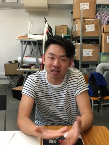 演員：溫子樑